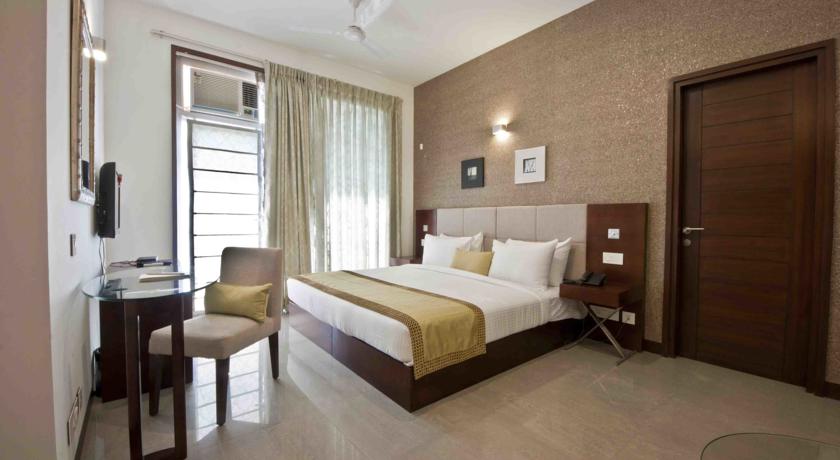 Stately Suites Golf Course Road